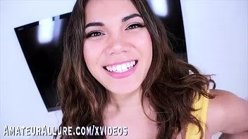 play Paige Owens e Keilani Kita adoram um pau na garganta