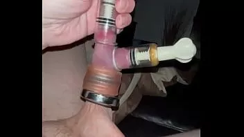 تشغيل رجل عجوز مع ملذات جديدة! متعة مذهلة!