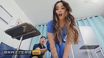 play Enfermeiras gostosas aria lee e lulu chu aproveitam a privacidade da sala de exames para tirar uma amostra de esperma do lucky zac - brazzers