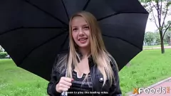 चलाएँ नकली कास्टिंग में शौकिया रूसी किशोर एक स्टीमी पोर्न शूट में बदल गया