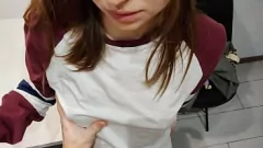 चलाएँ रसोई में मेरे दोस्त की प्रेमिका के साथ तेज़ और तीव्र सेक्स: एक भाप से भरा शौकिया घर का बना मुठभेड़