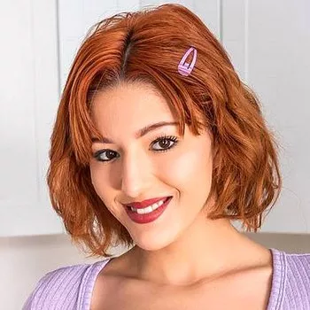 قناة Keely Rose