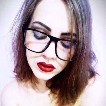 Porno Yıldızı Cristall Gloss