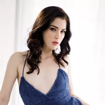 Порнозвезда Evelyn Claire